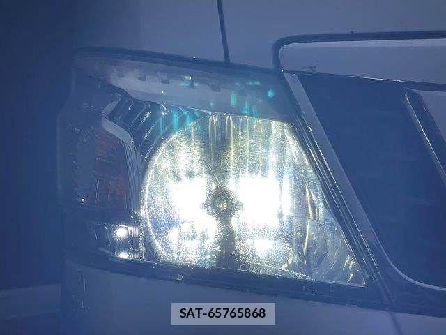 Nissan NV350 Caravan 2013-05 8744992-29