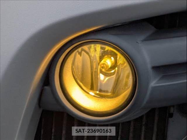 Nissan NV350 Caravan 2012-09 8783070-12