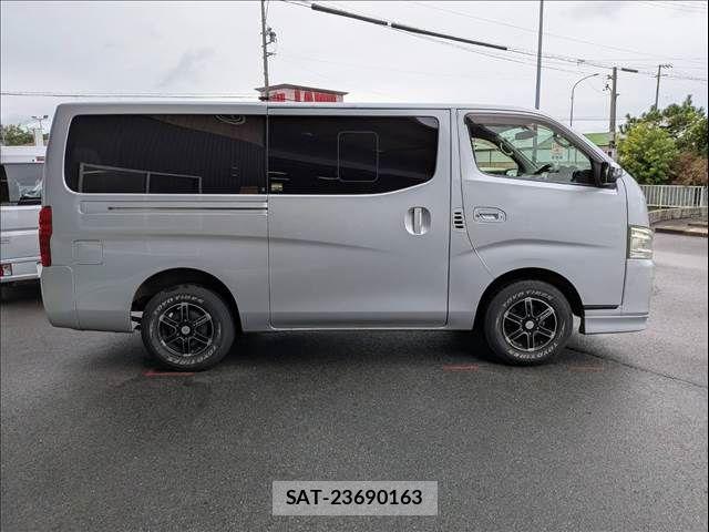 Nissan NV350 Caravan 2012-09 8783070-16