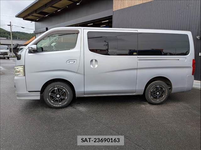Nissan NV350 Caravan 2012-09 8783070-20