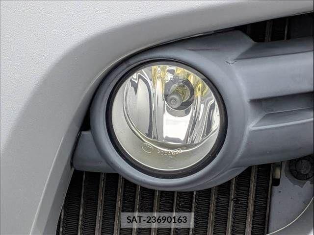 Nissan NV350 Caravan 2012-09 8783070-23