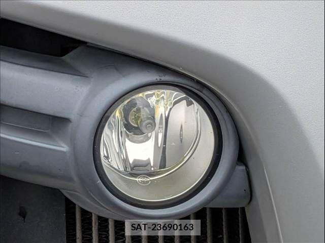 Nissan NV350 Caravan 2012-09 8783070-24
