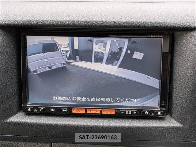 Nissan NV350 Caravan 2012-09 8783070-5