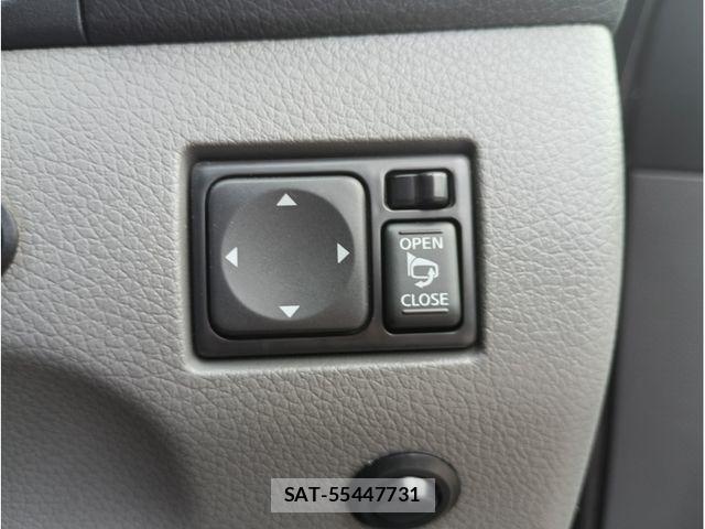 Nissan NV350 Caravan 2013-03 8797022-9