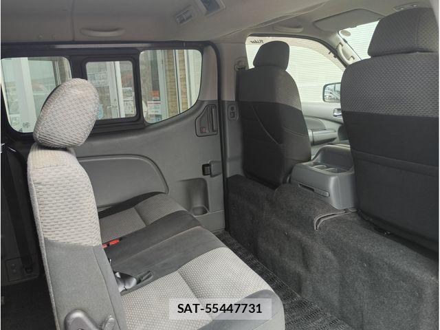 Nissan NV350 Caravan 2013-03 8797022-4