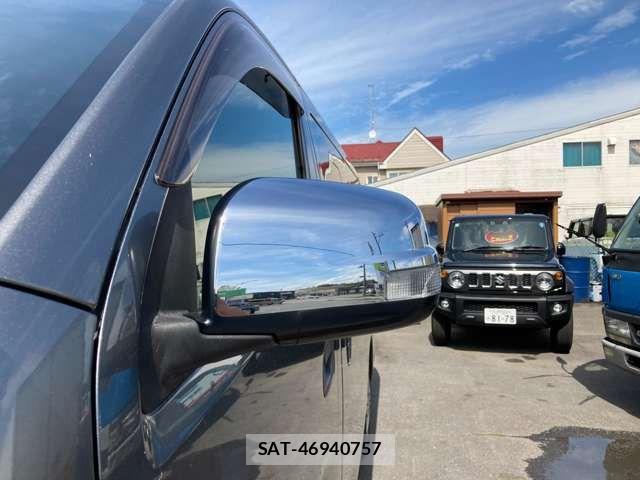 Nissan NV350 Caravan 2020-07 8797021-10