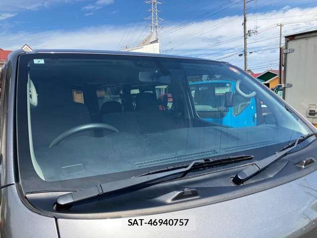 Nissan NV350 Caravan 2020-07 8797021-8