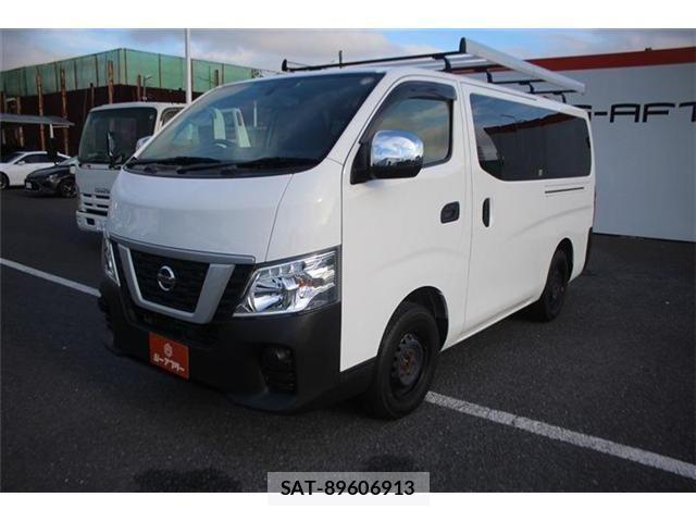 Nissan NV350 Caravan 2021-06 8830931-10