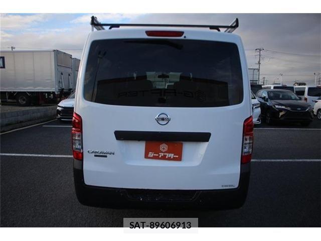 Nissan NV350 Caravan 2021-06 8830931-13