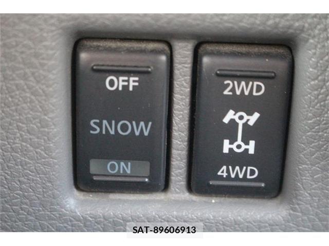 Nissan NV350 Caravan 2021-06 8830931-3