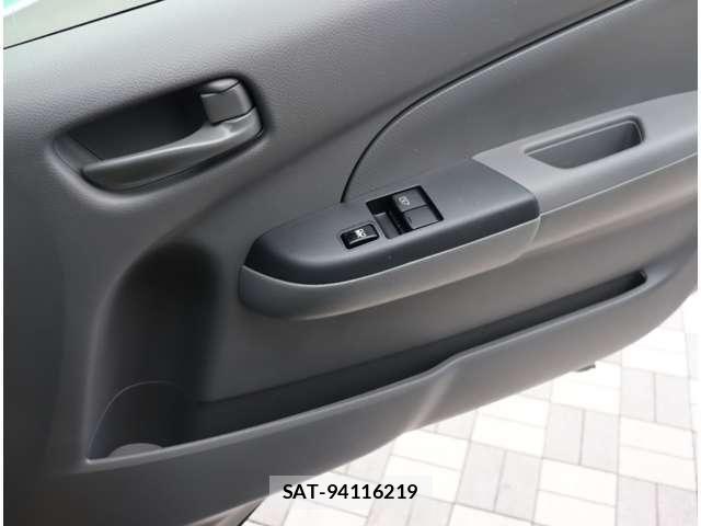 Nissan NV350 Caravan 2020-12 8881381-18