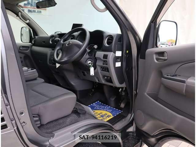 Nissan NV350 Caravan 2020-12 8881381-20