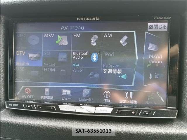 Nissan NV350 Caravan 2013-07 8881385-6