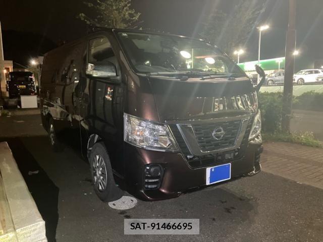 Nissan NV350 Caravan 2018-04 8881382-1