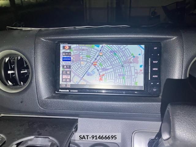 Nissan NV350 Caravan 2018-04 8881382-24