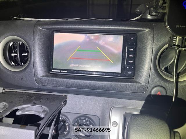 Nissan NV350 Caravan 2018-04 8881382-25