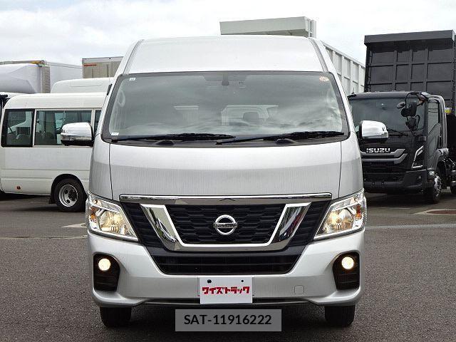 Nissan NV350 Caravan Microbus 2018-03 7963152-1