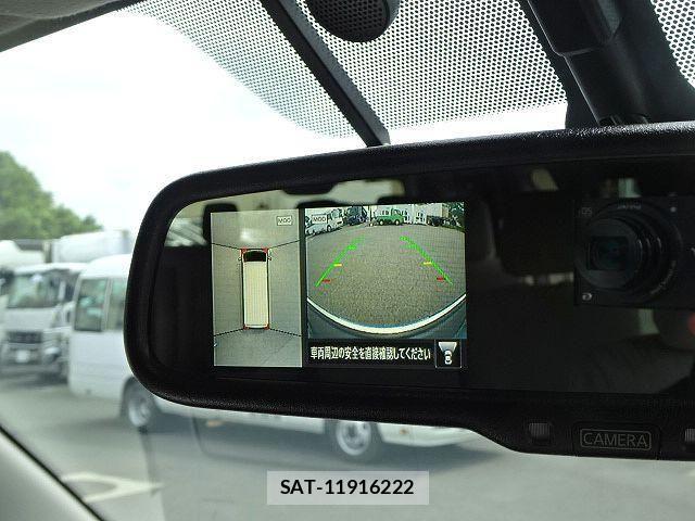 Nissan NV350 Caravan Microbus 2018-03 7963152-25