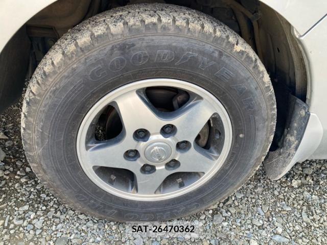Nissan NV350 Caravan Microbus 2013-10 8744994-9