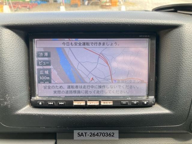 Nissan NV350 Caravan Microbus 2013-10 8744994-15