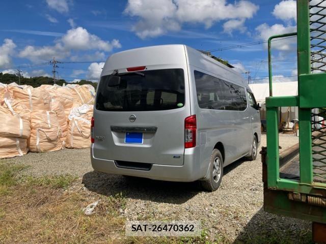 Nissan NV350 Caravan Microbus 2013-10 8744994-4