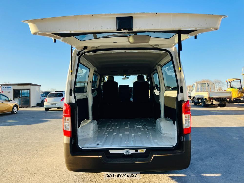Nissan NV350 Caravan 2018-06 716481-30