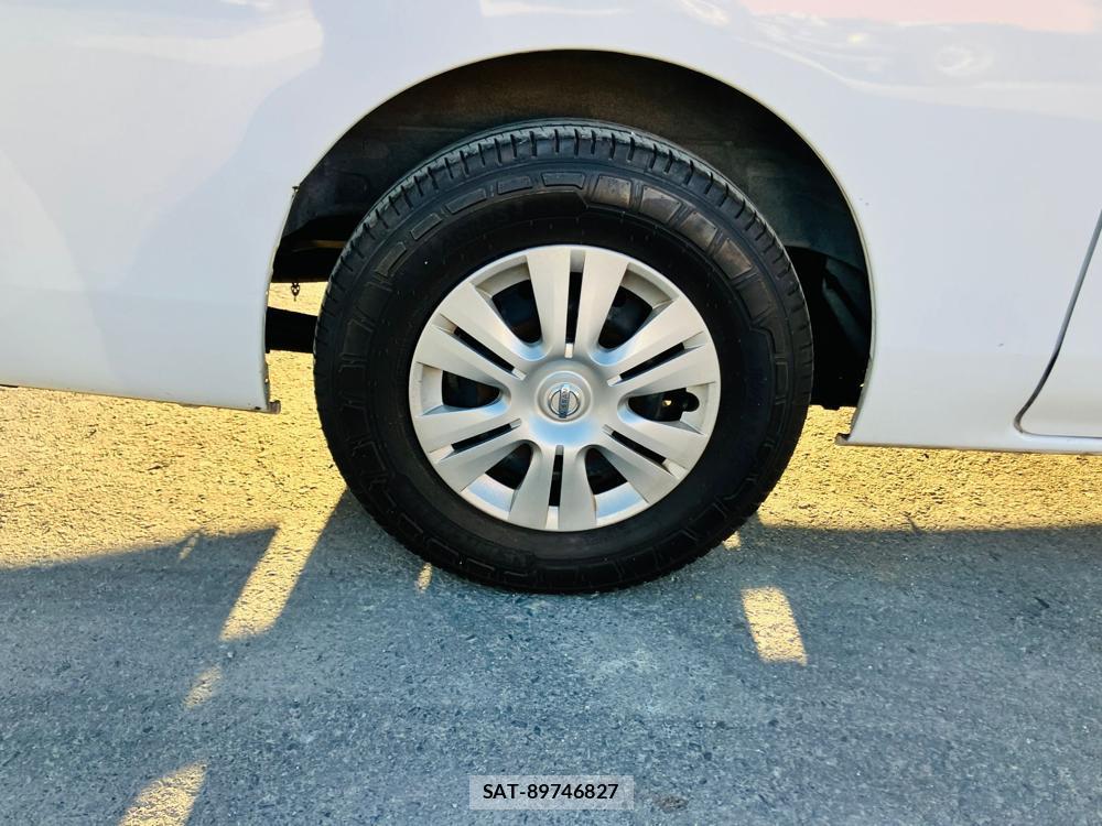 Nissan NV350 Caravan 2018-06 716481-35