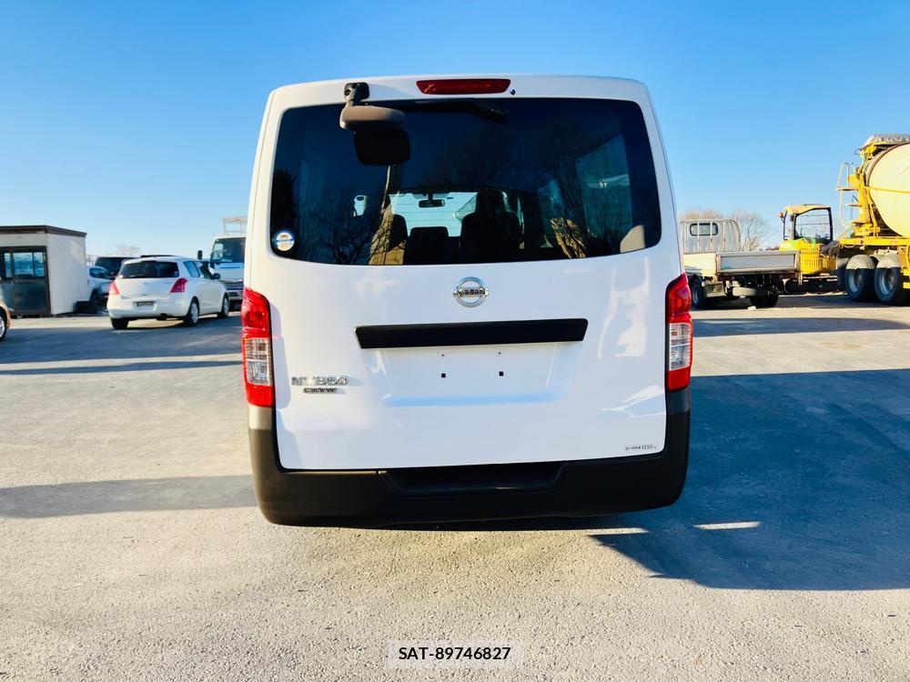 Nissan NV350 Caravan 2018-06 716481-3