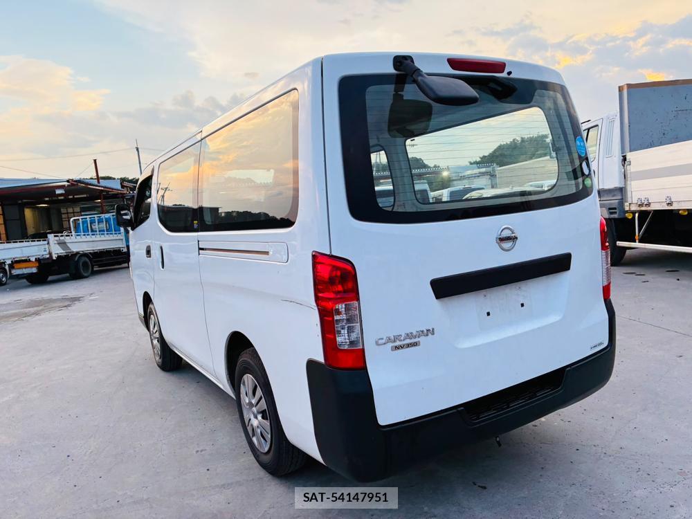 Nissan NV350 Caravan 2020-07 8205318-2