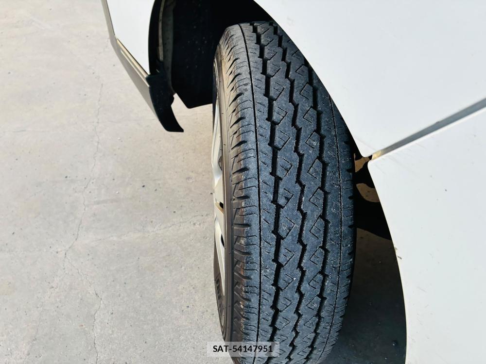 Nissan NV350 Caravan 2020-07 8205318-31