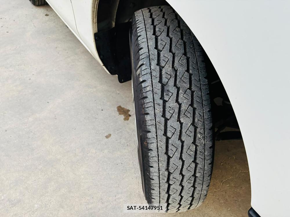 Nissan NV350 Caravan 2020-07 8205318-32