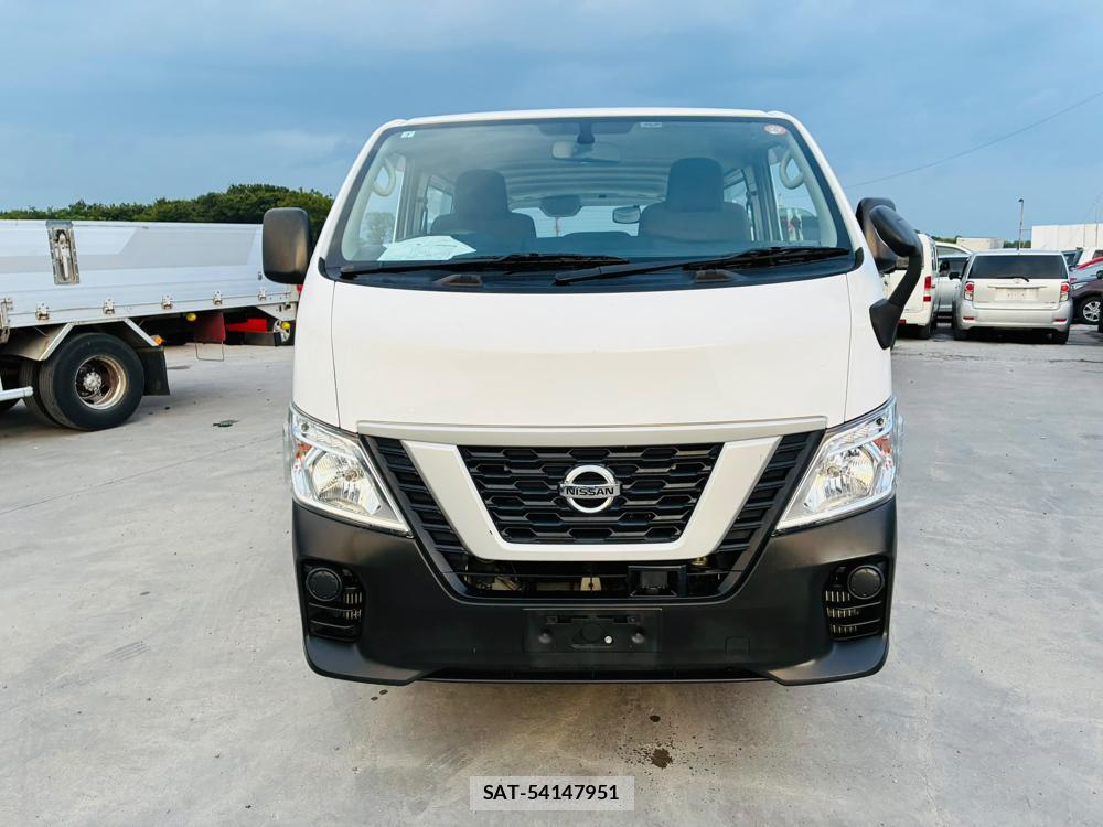 Nissan NV350 Caravan 2020-07 8205318-7