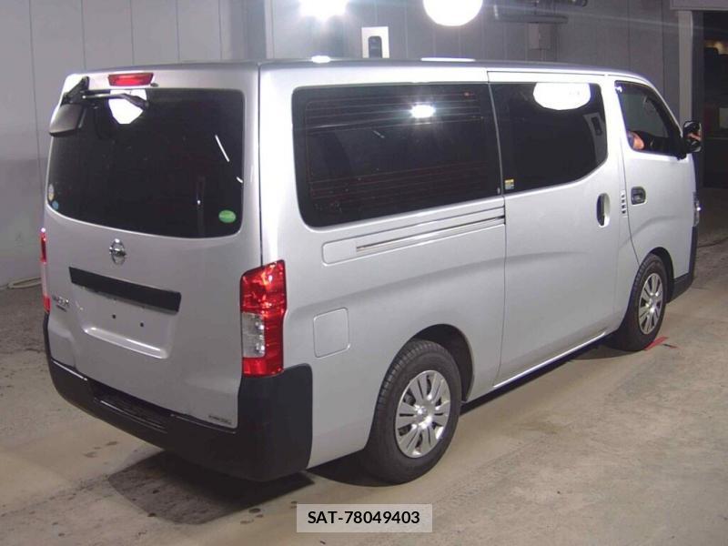 Nissan NV350 Caravan 2020-06 8031215-1