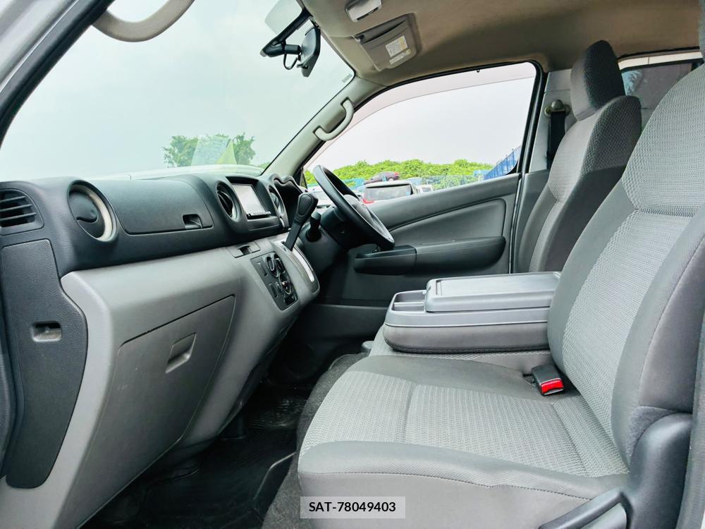 Nissan NV350 Caravan 2020-06 8031215-10