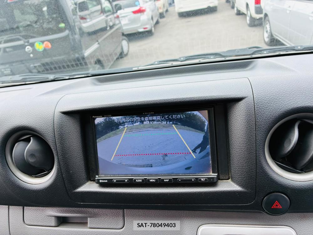 Nissan NV350 Caravan 2020-06 8031215-18