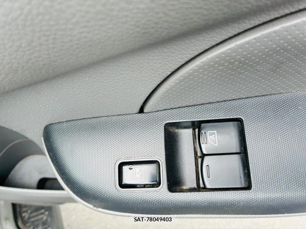 Nissan NV350 Caravan 2020-06 8031215-21