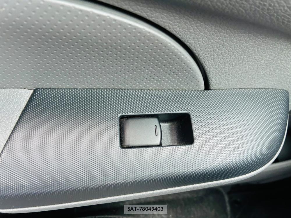 Nissan NV350 Caravan 2020-06 8031215-23
