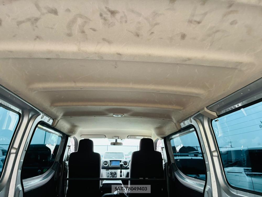 Nissan NV350 Caravan 2020-06 8031215-24