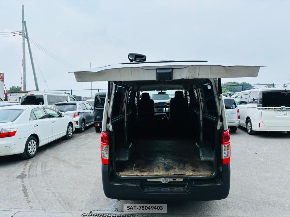 Nissan NV350 Caravan 2020-06 8031215-26