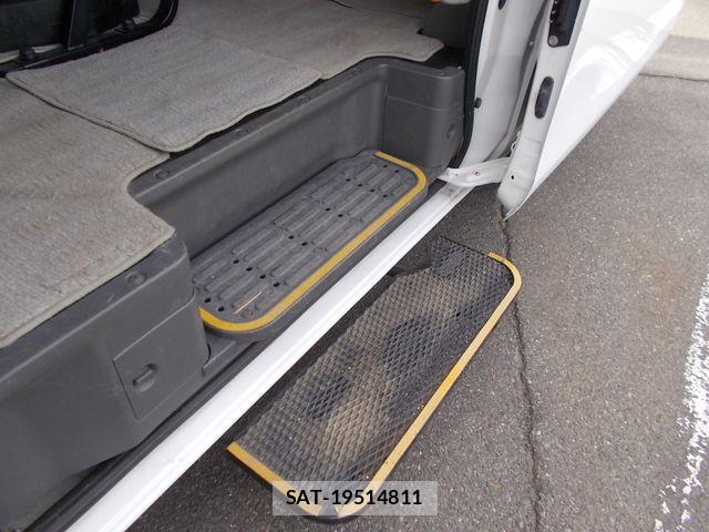 Nissan CARAVAN WAGON 2012-12 6613950-19