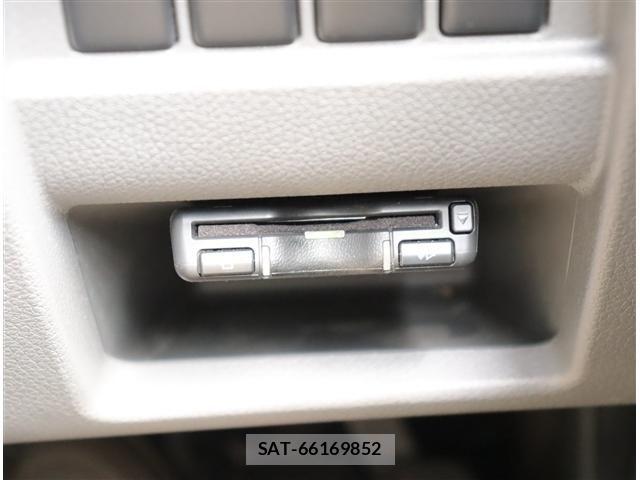 Nissan CARAVAN WAGON 2021-07 7329101-13