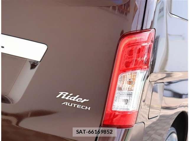 Nissan CARAVAN WAGON 2021-07 7329101-28
