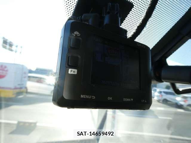 Nissan CARAVAN WAGON 2017-03 7502075-3
