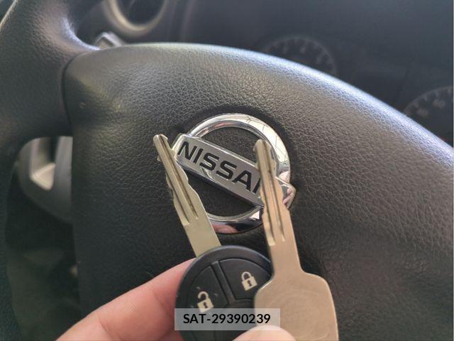 Nissan CARAVAN WAGON 2015-06 8628233-13