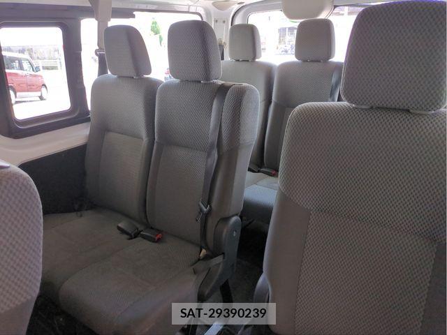 Nissan CARAVAN WAGON 2015-06 8628233-27