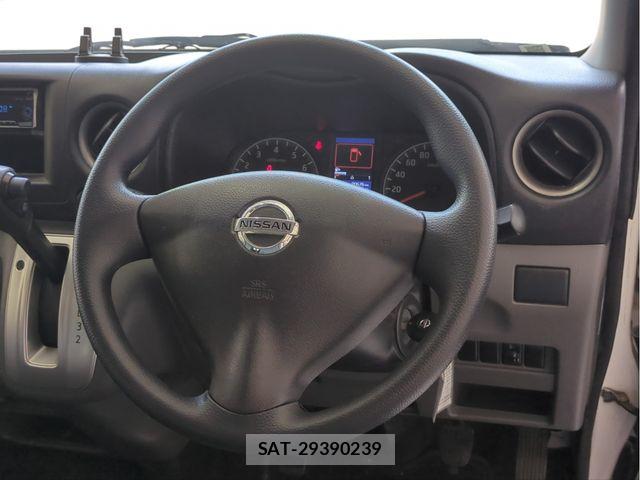 Nissan CARAVAN WAGON 2015-06 8628233-8