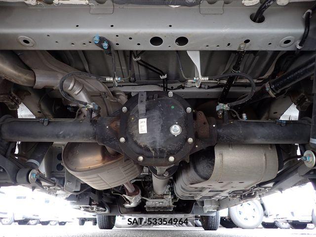 Nissan CARAVAN WAGON 2020-12 8881384-28