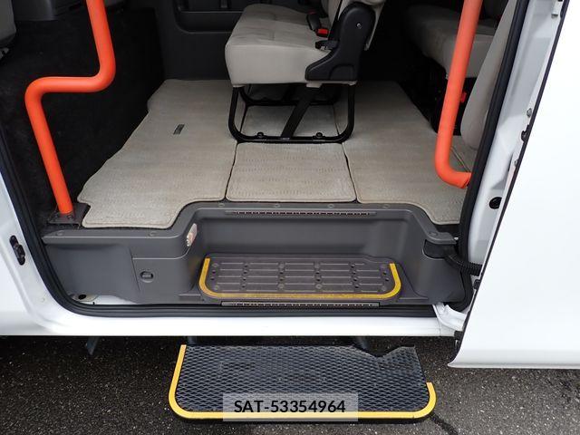 Nissan CARAVAN WAGON 2020-12 8881384-5