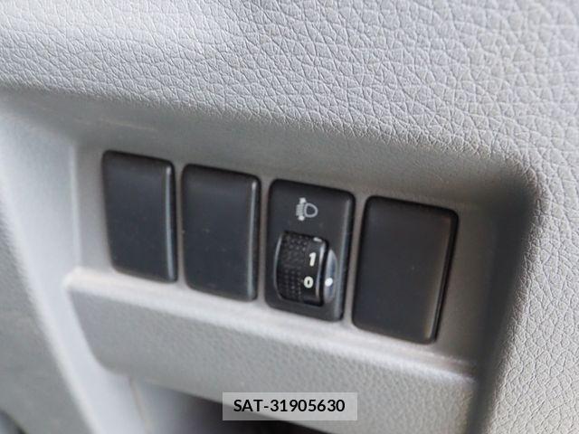 Nissan CARAVAN WAGON 2016-10 8884119-5