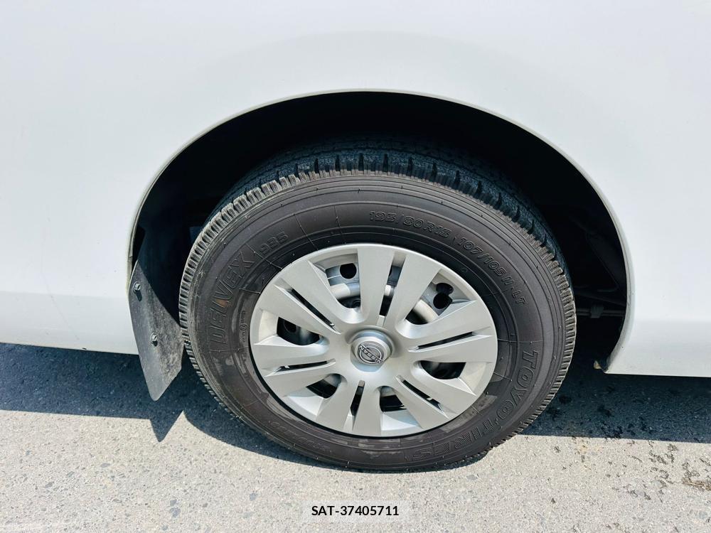 Nissan NV350 Caravan 2020-02 7499040-27